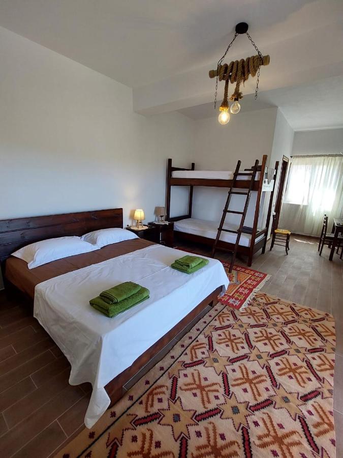 Guest House Gorani Berat Exterior photo