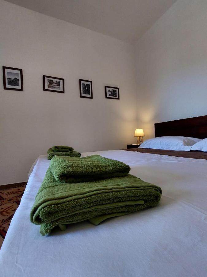 Guest House Gorani Berat Exterior photo